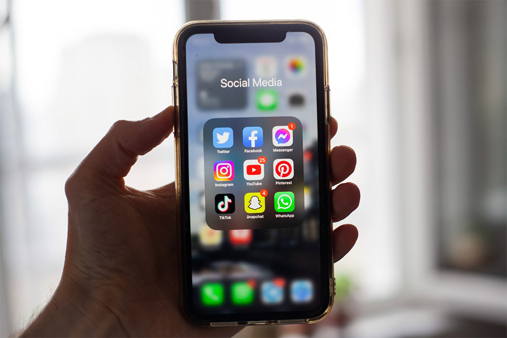 Estudio de Redes Sociales 2022: WhatsApp e Instagram son las preferidas y TikTok crece